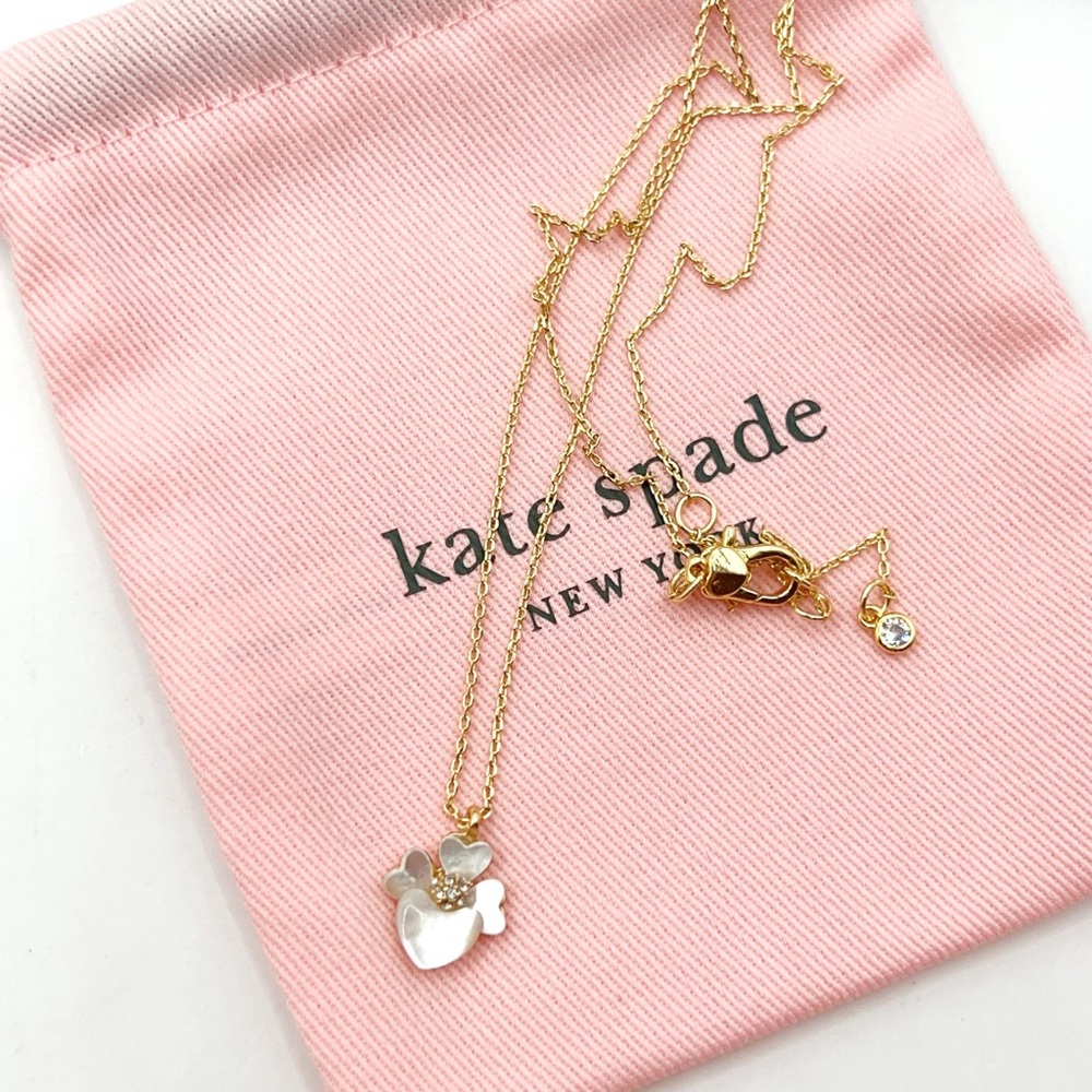 KS829-Kate Spade white flower necklace - Picture 2 of 2